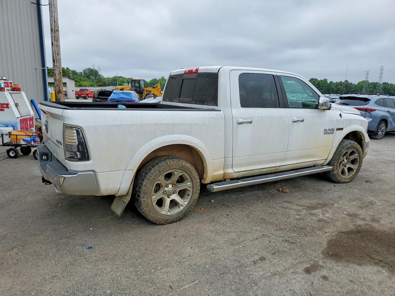 2016 Ram 1500 Laramie - Фото 3