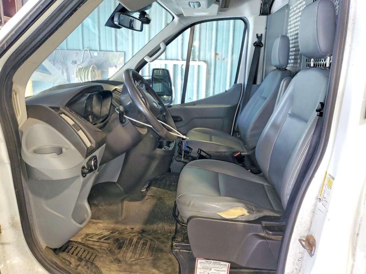 2017 Ford Transit 250 Delivery Van - Фото 7