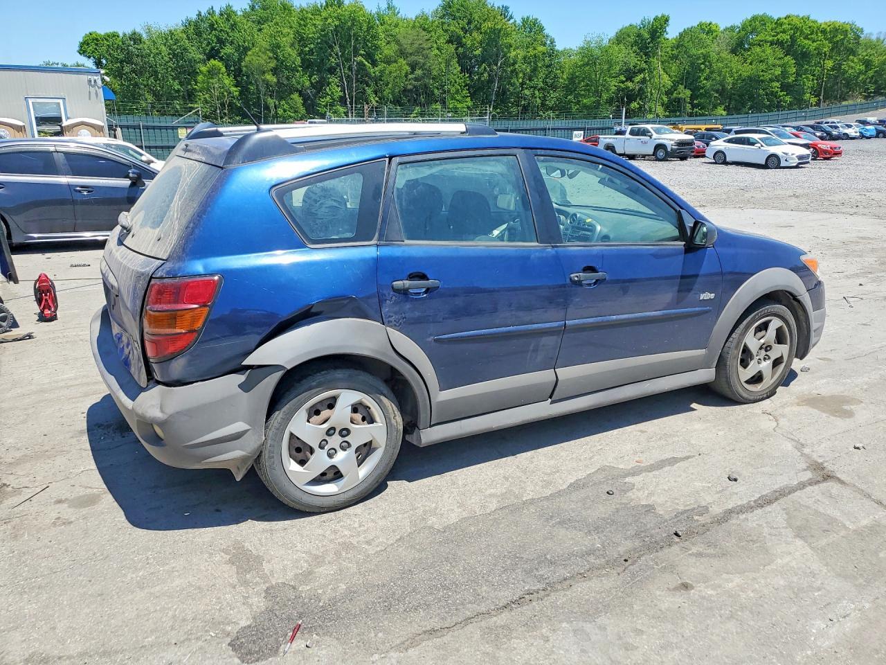 2008 Pontiac Vibe - Image 3