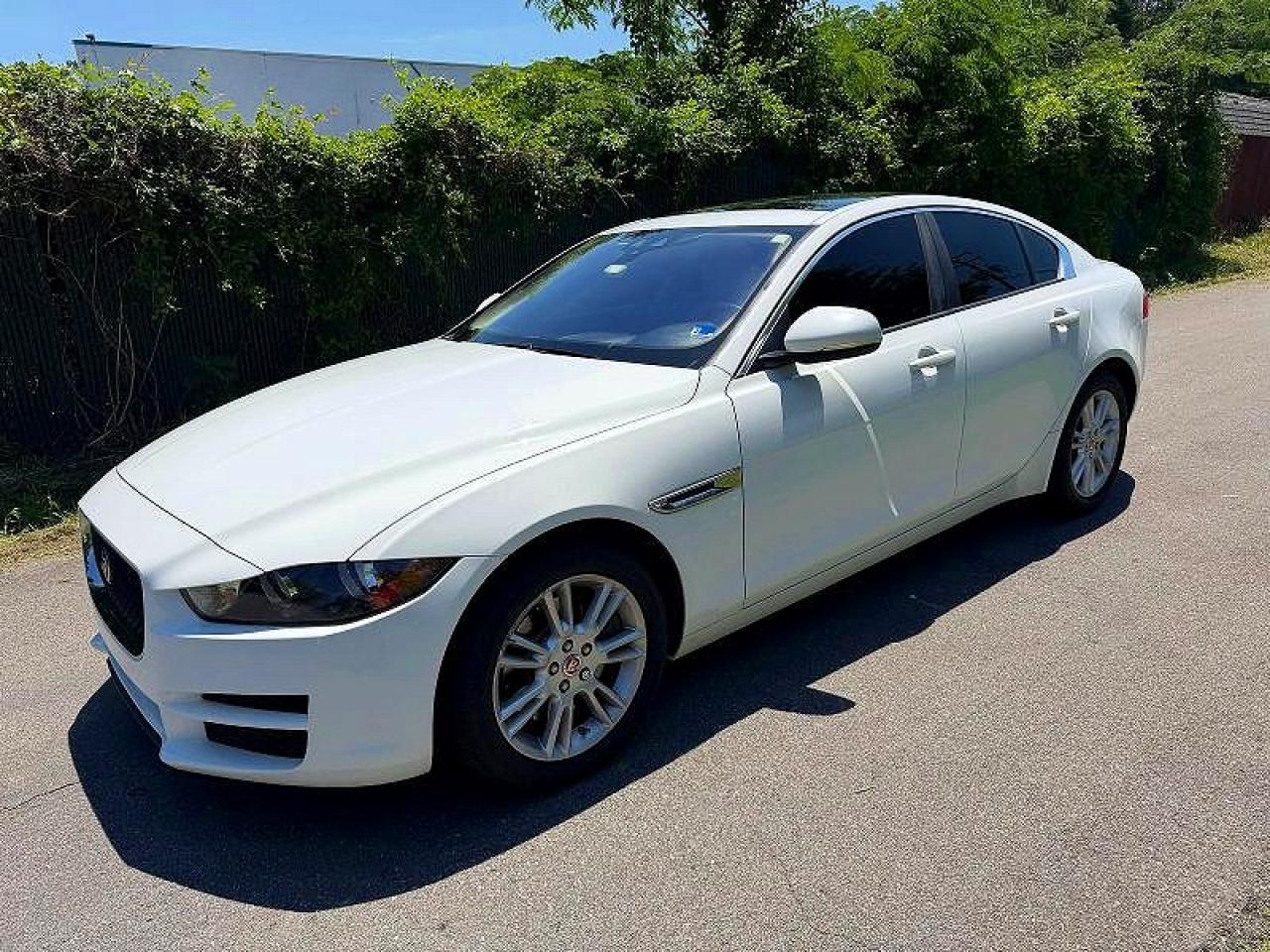 2018 Jaguar Xe Premium - Image 2