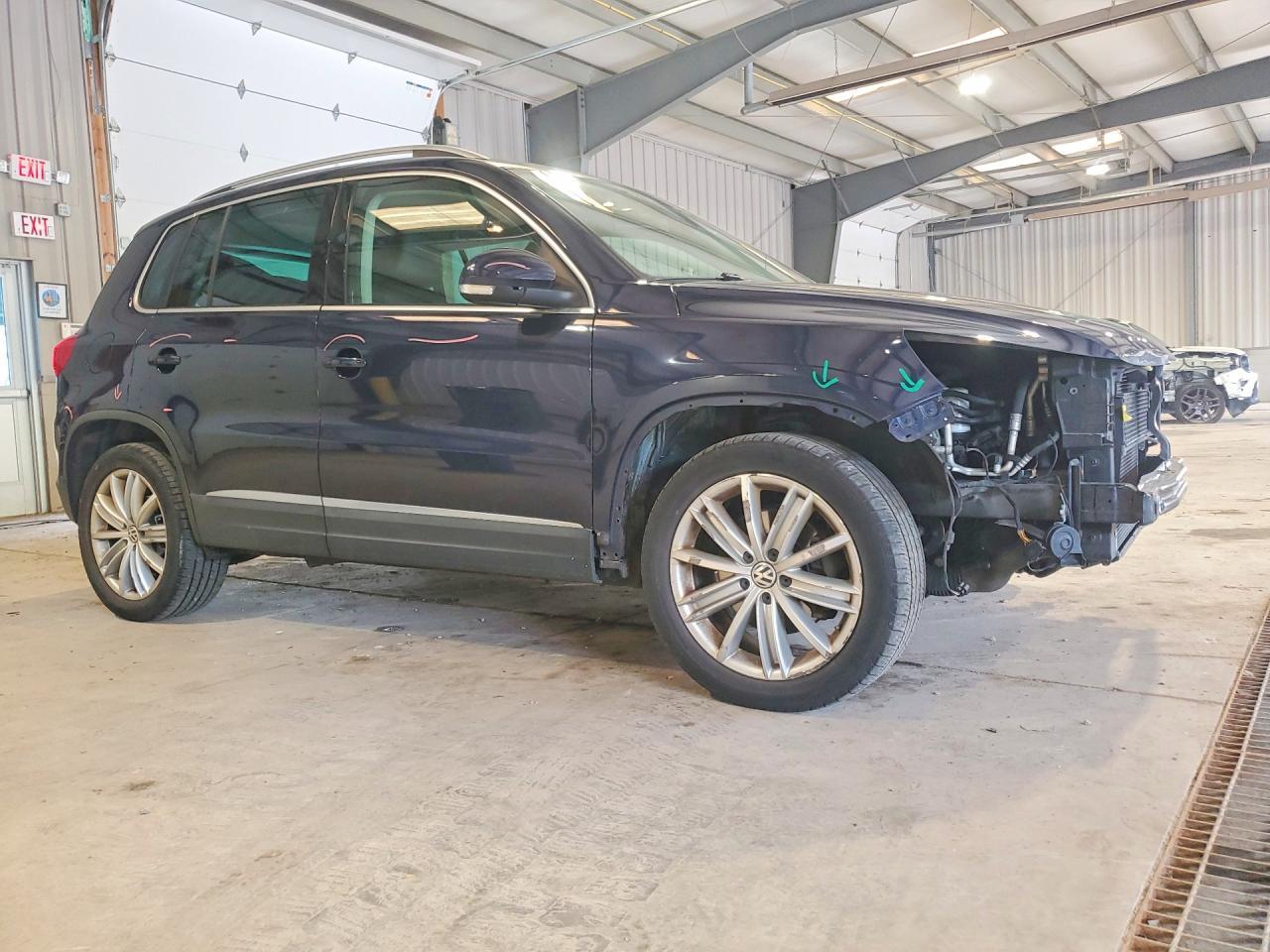 2016 Volkswagen Tiguan S - Image 4