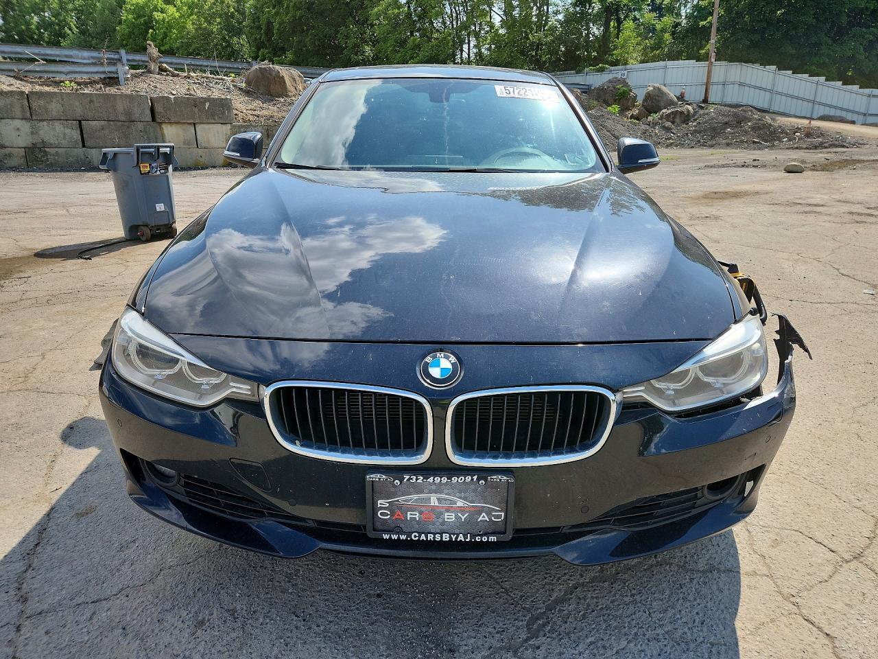 2015 BMW 335 Xi - Image 5
