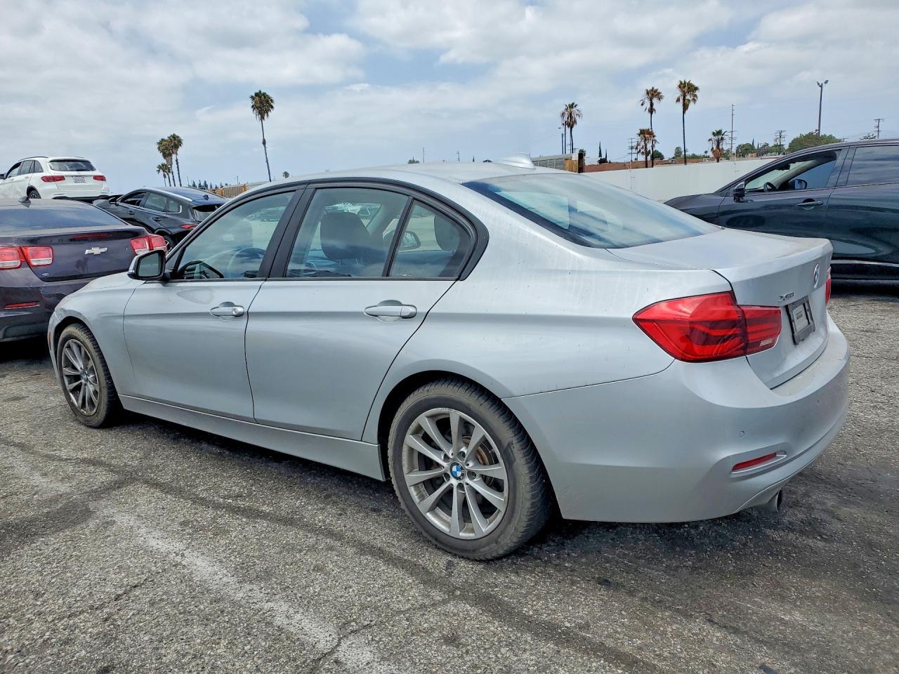 2016 BMW 320 Xi - Image 2