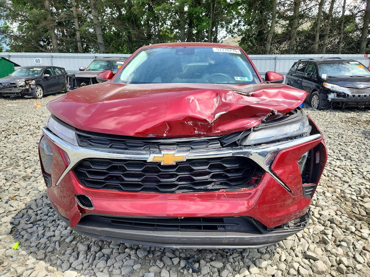 2025 Chevrolet Trax Ls - Фото 5