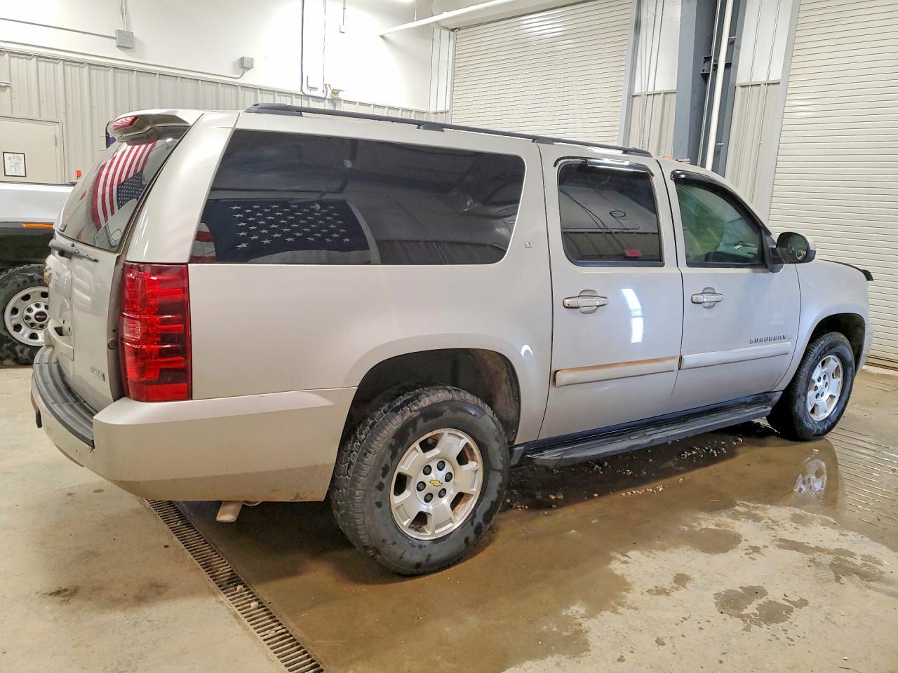 2008 Chevrolet Suburban K1500 Ls - Фото 3
