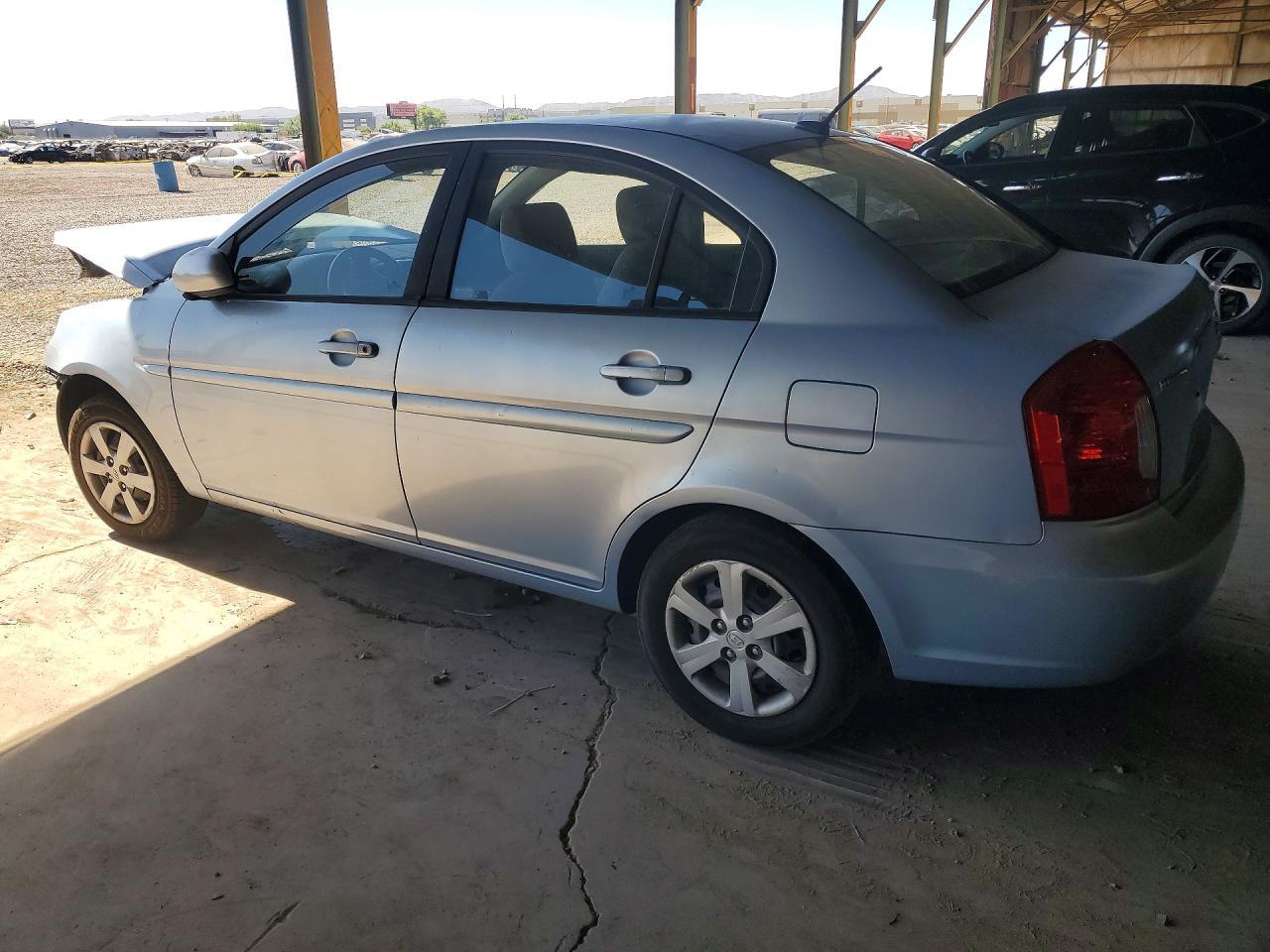 2011 Hyundai Accent Gls - Фото 2
