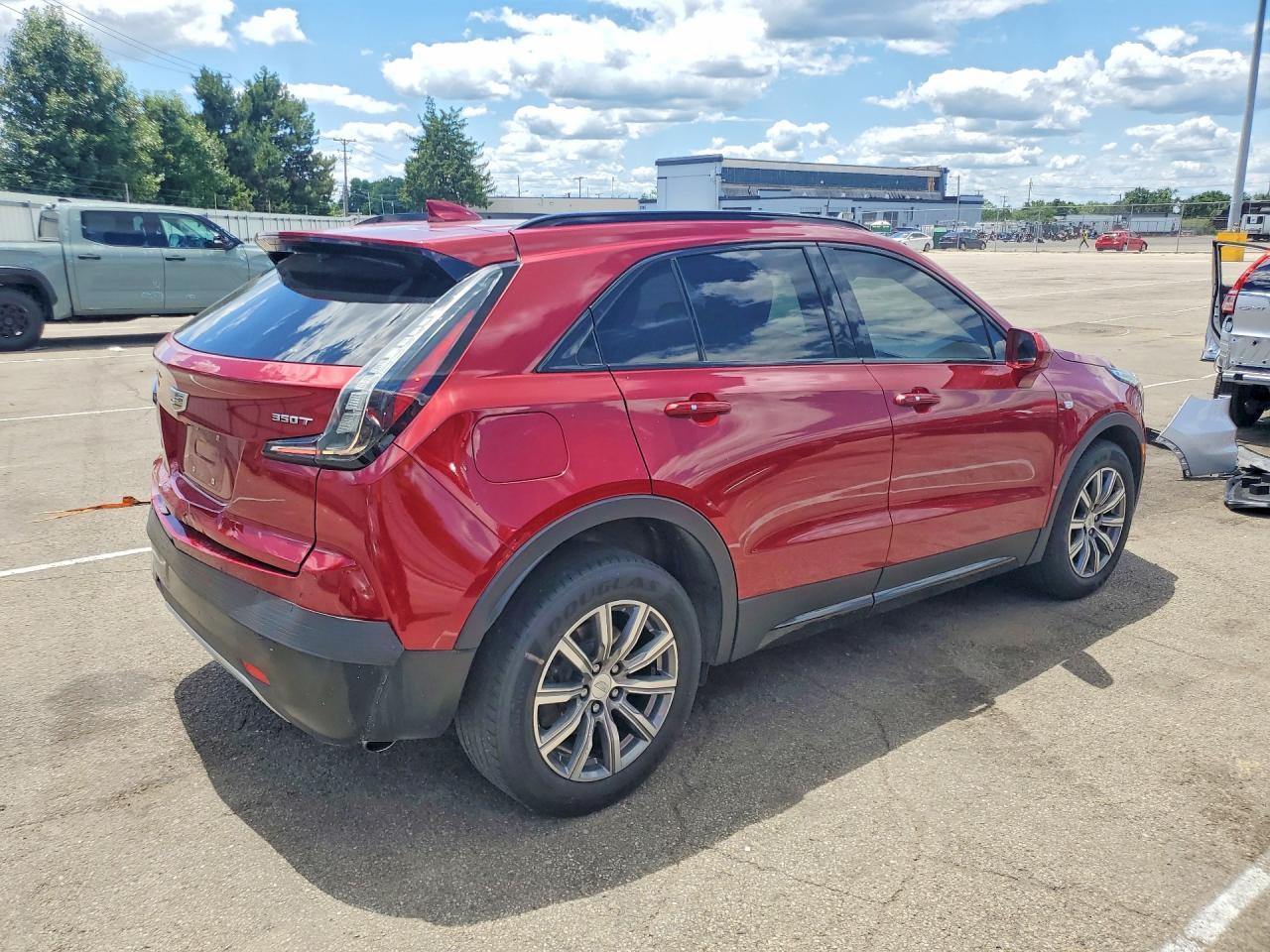2020 Cadillac Xt4 Sport - Image 3