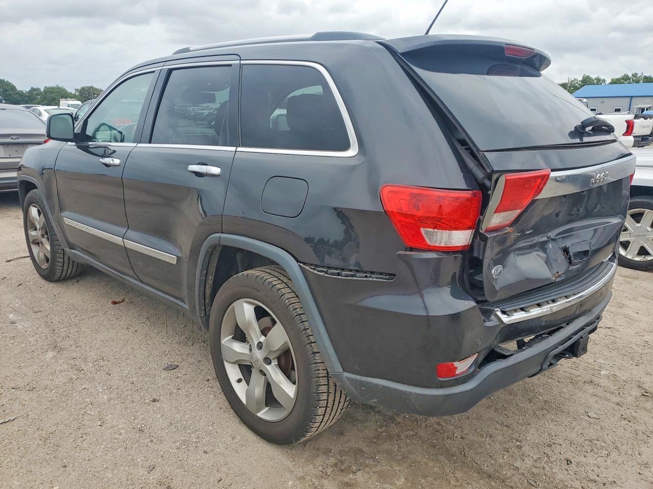 2013 Jeep Grand Cherokee Overland - Фото 2