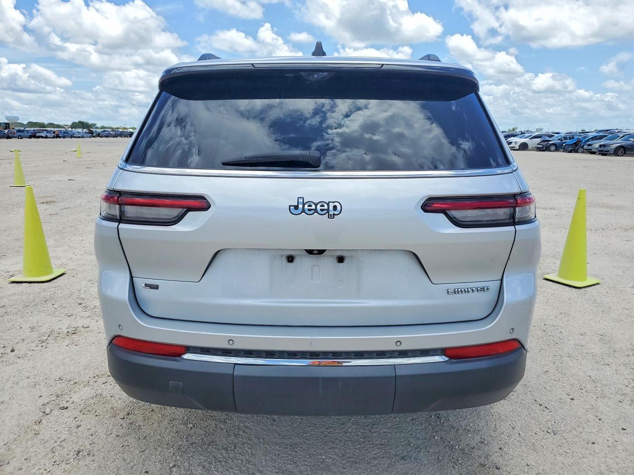 2022 Jeep Grand Cherokee L Limited - Image 6
