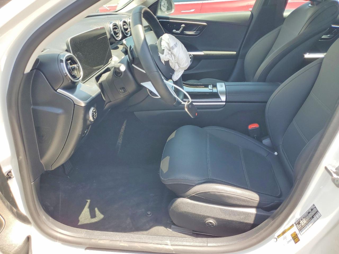 2025 Mercedes-Benz C 300 4Matic - Image 7