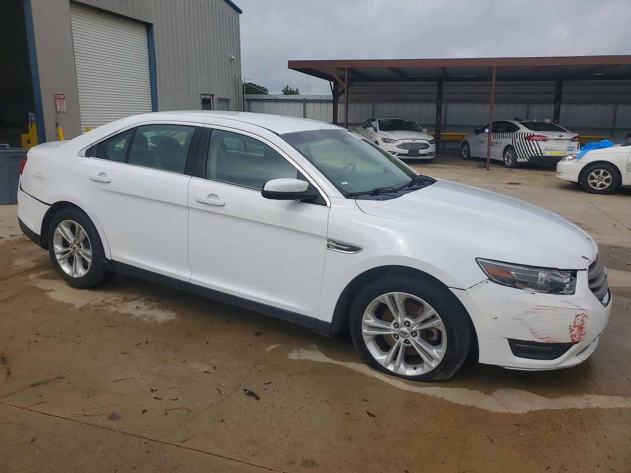 2015 Ford Taurus Sel - Фото 4