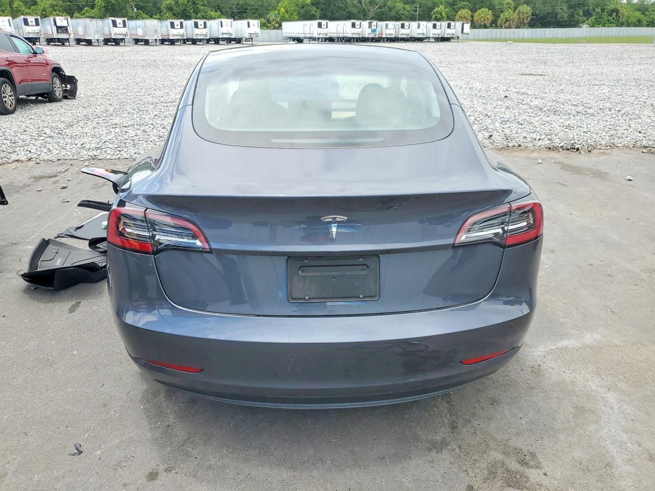 2023 Tesla Model 3 - Image 6
