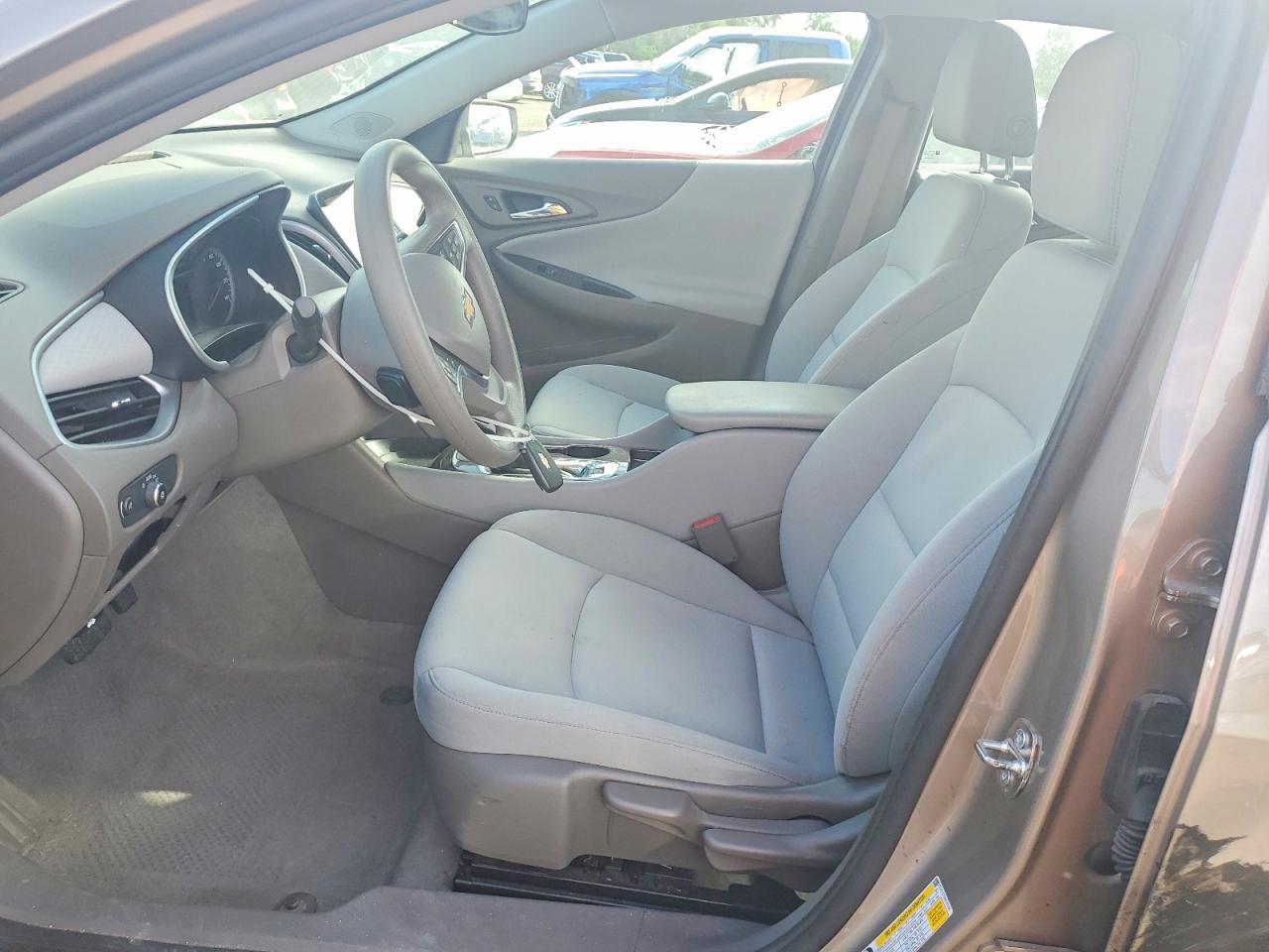2023 Chevrolet Malibu Ls - Фото 7