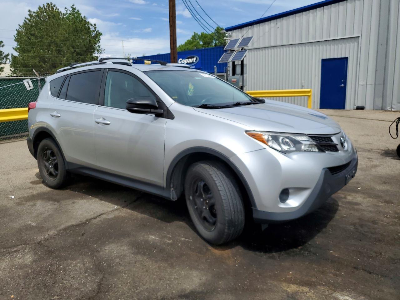 2015 Toyota Rav4 Le - Image 4