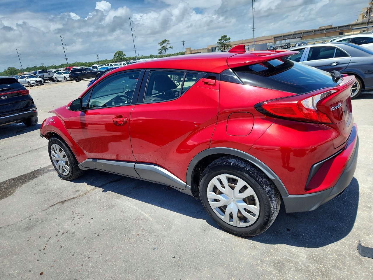 2020 Toyota C-Hr Le - Image 2