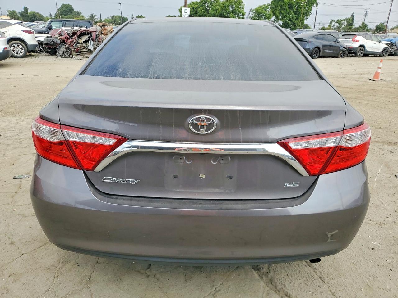 2016 Toyota Camry Le - Фото 6