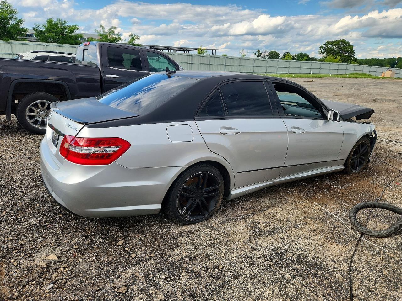 2011 Mercedes-Benz E 350 4Matic - Фото 3