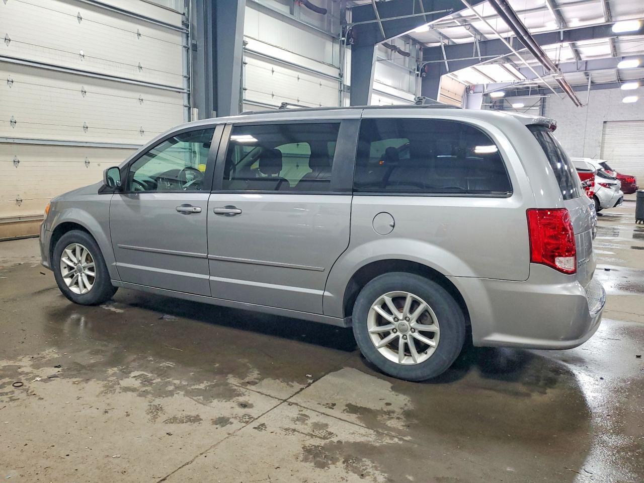 2016 Dodge Grand Caravan Sxt - Image 2