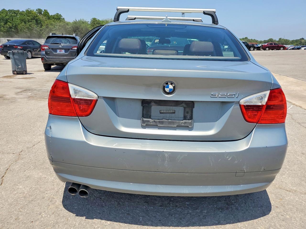 2006 BMW 325 I - Image 6