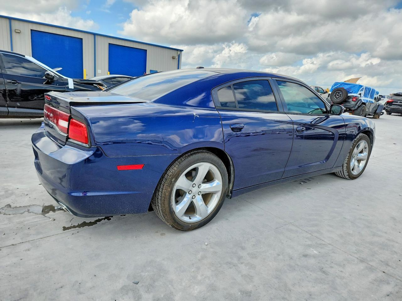 2014 Dodge Charger Se - Image 3