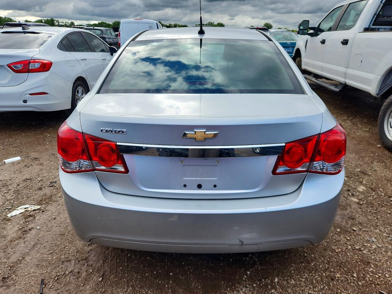 2014 Chevrolet Cruze Ls - Image 6