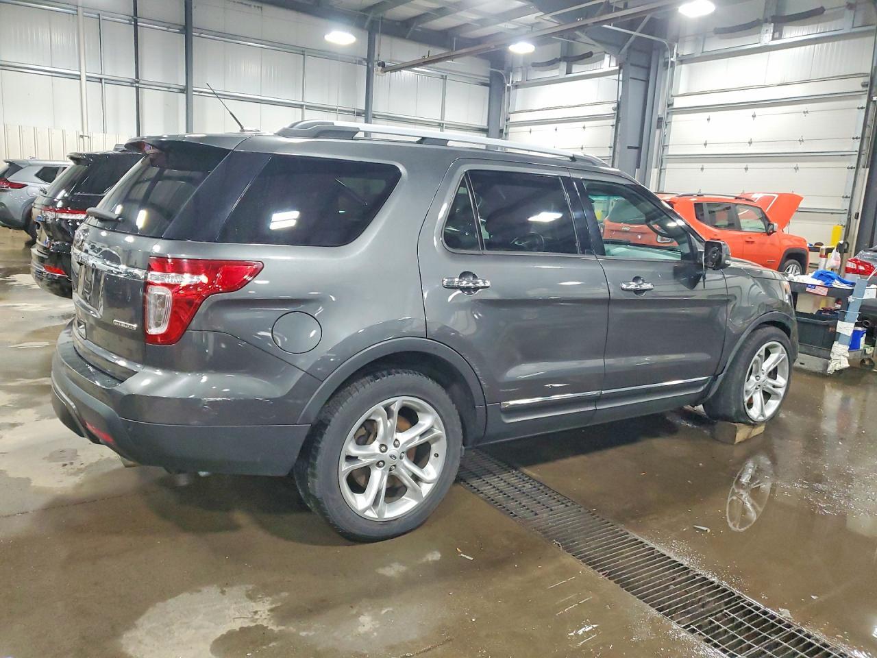 2015 Ford Explorer Limited - Фото 3