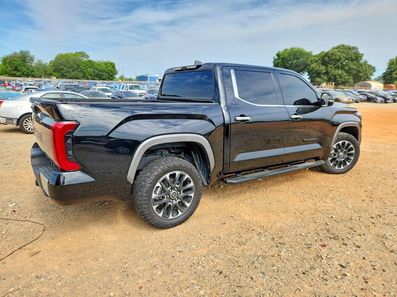 2024 Toyota Tundra Crewmax Limited - Image 3