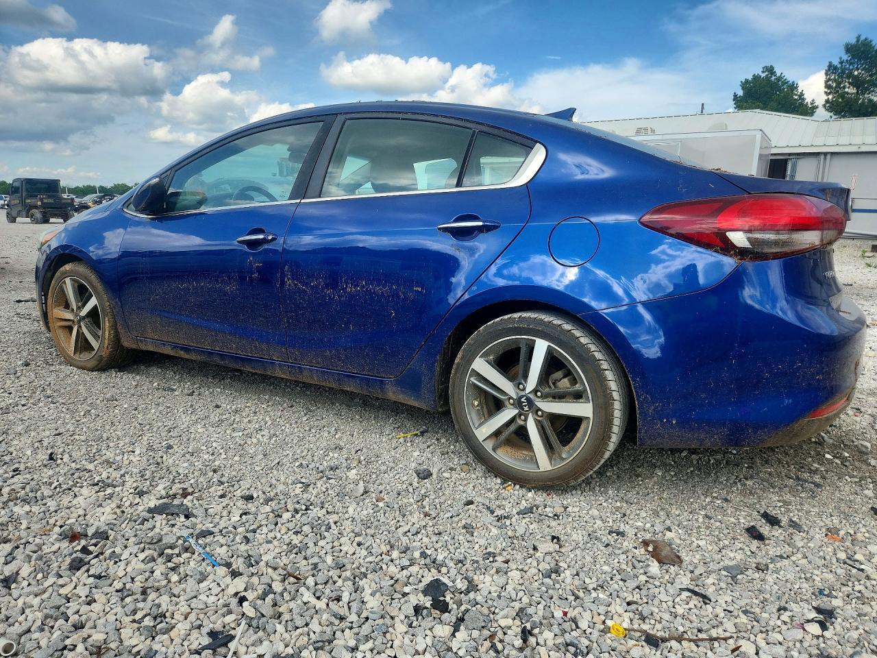 2018 Kia Forte Ex - Image 2