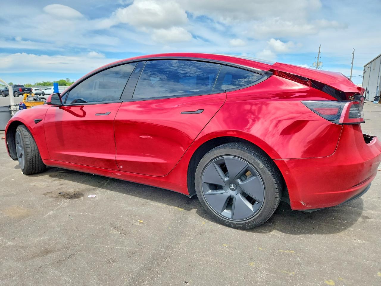 2022 Tesla Model 3 - Фото 2