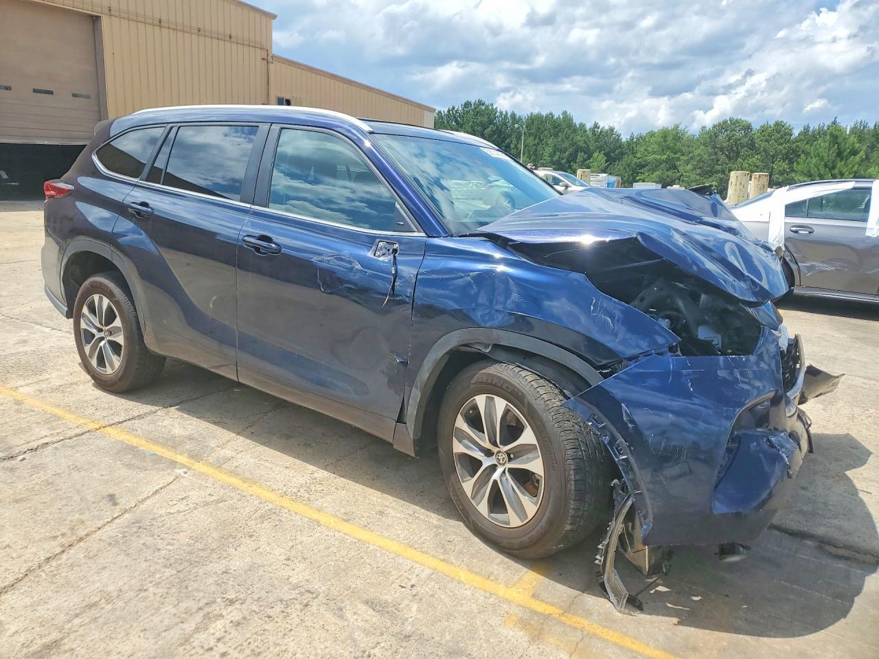 2023 Toyota Highlander Xle - Image 4