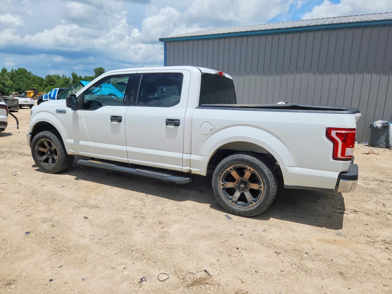 2017 Ford F150 Supercrew - Image 2