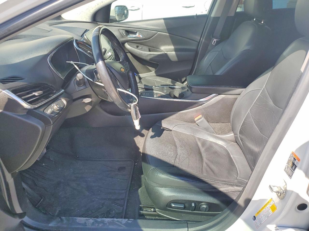 2019 Chevrolet Volt Premier - Image 7