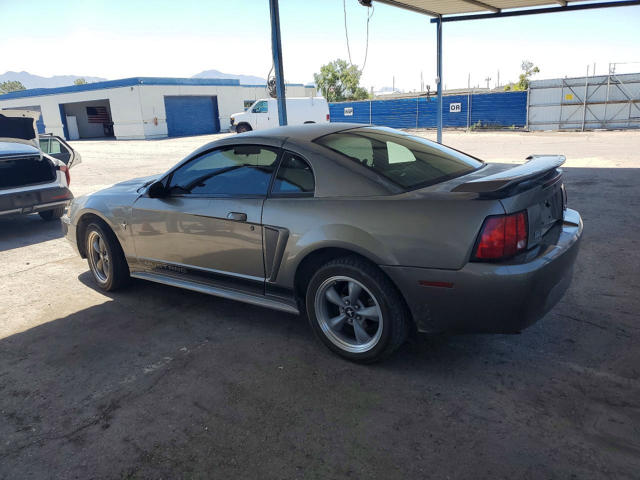 2002 Ford Mustang - Image 2
