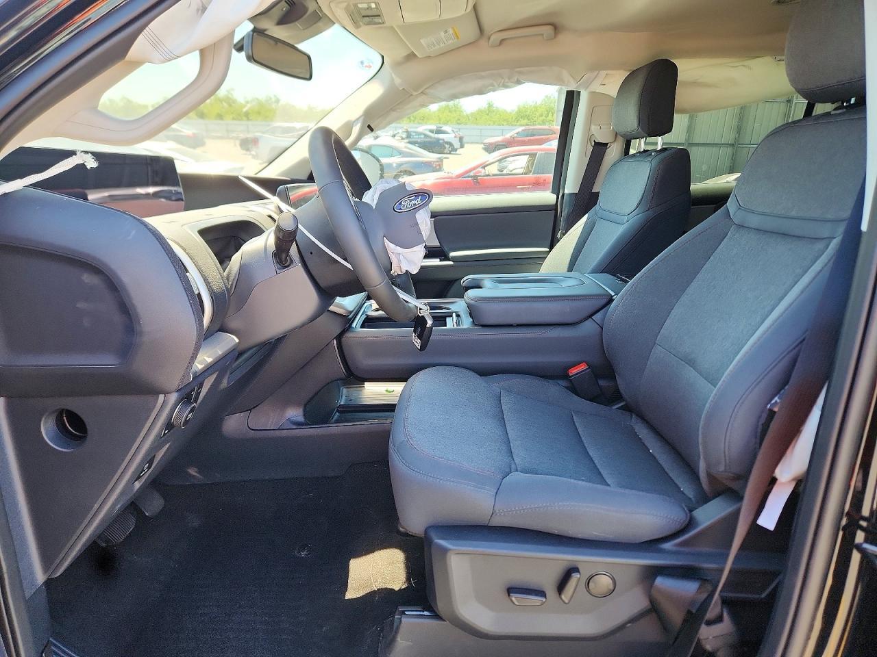 2025 Ford Exped 4X4 - Фото 7