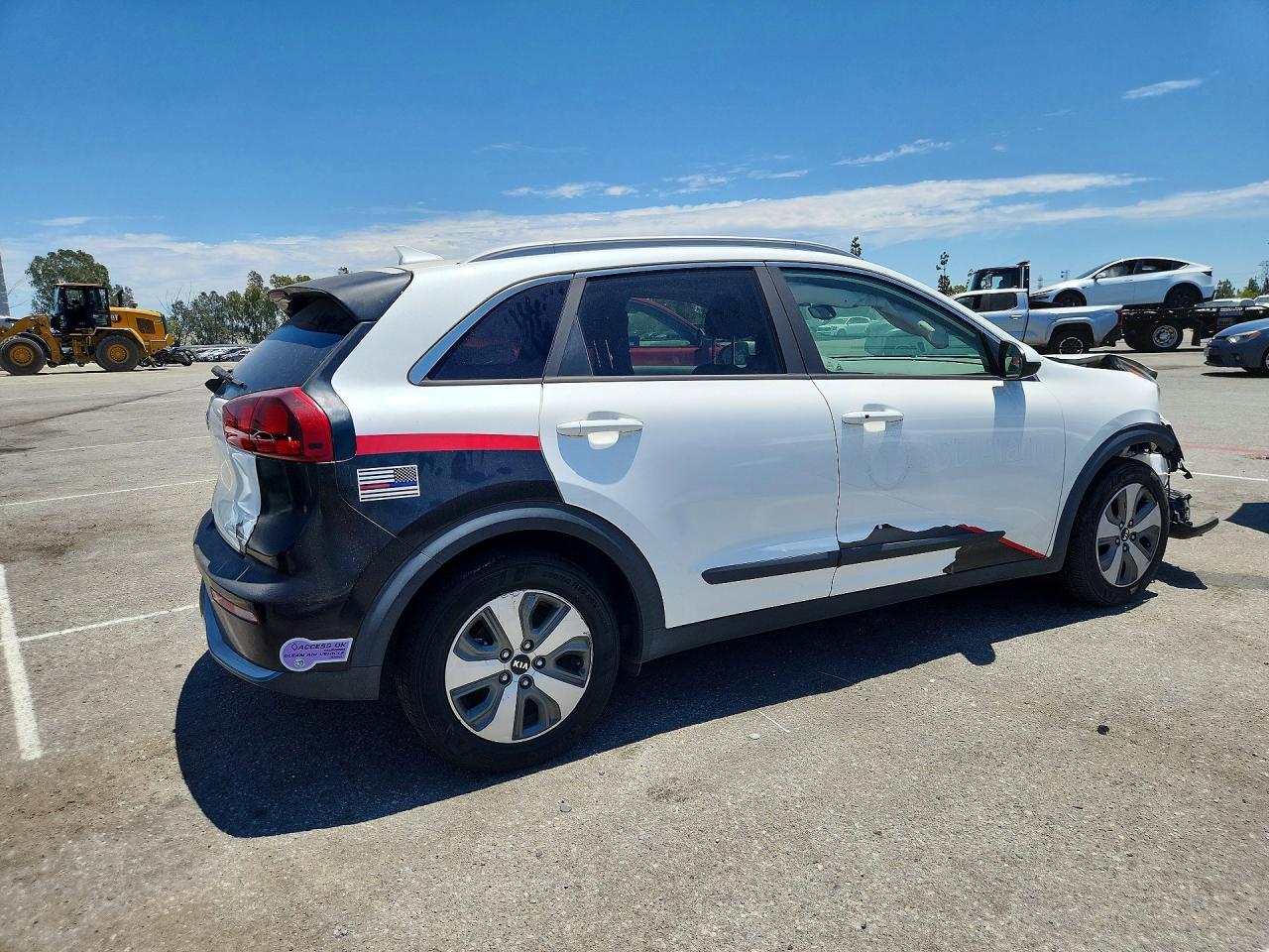 2019 Kia Niro Lx - Image 3