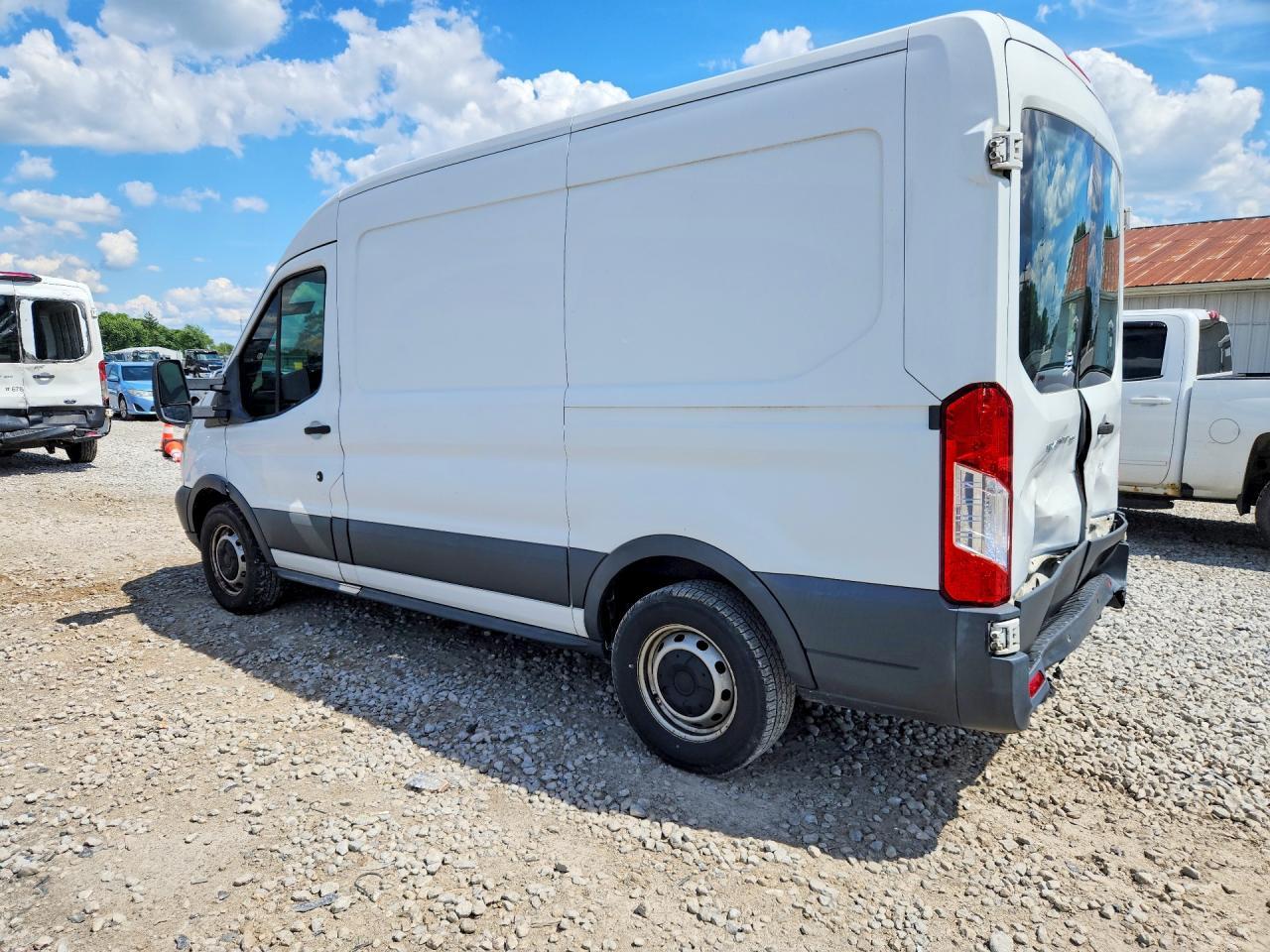 2015 Ford Transit T-150 - Фото 2