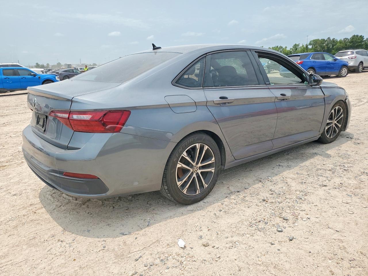 2023 Volkswagen Jetta Sport - Фото 3