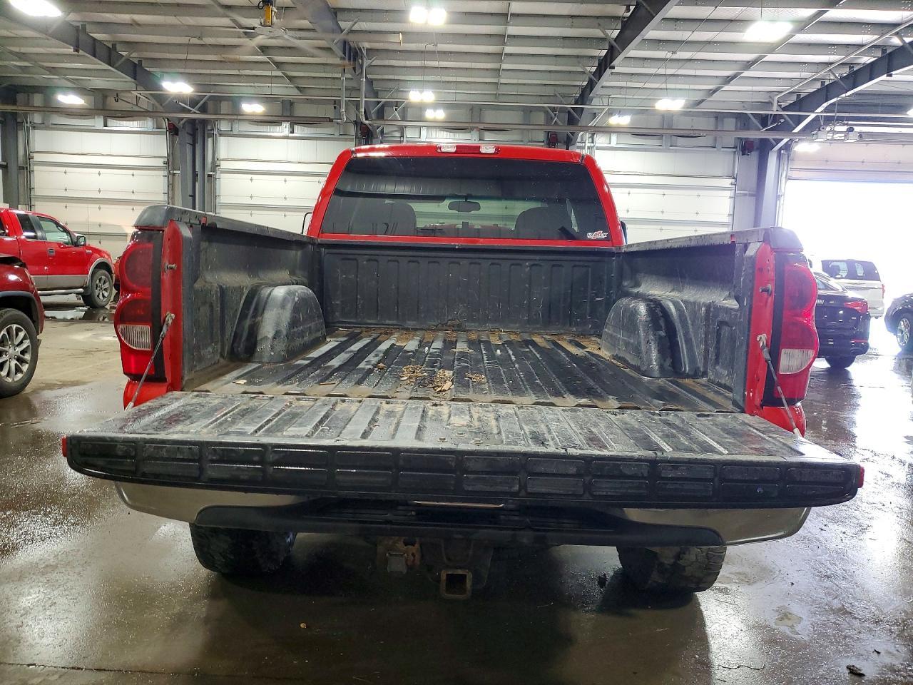 2004 Chevrolet Silverado K2500 Heavy Duty - Фото 6
