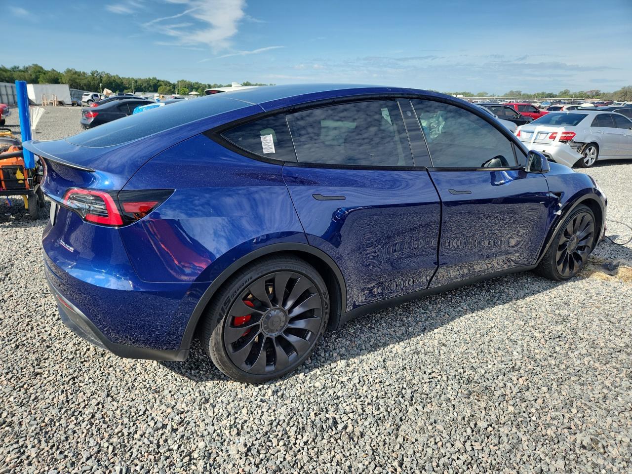 2023 Tesla Model Y - Фото 3