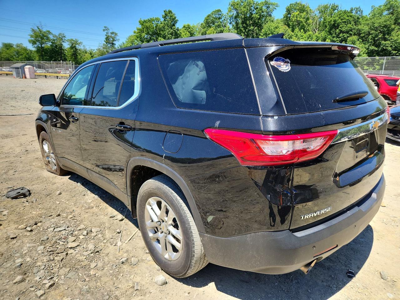 2020 Chevrolet Traverse Lt - Image 2