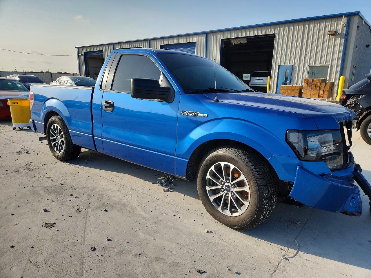 2012 Ford F150 - Image 4