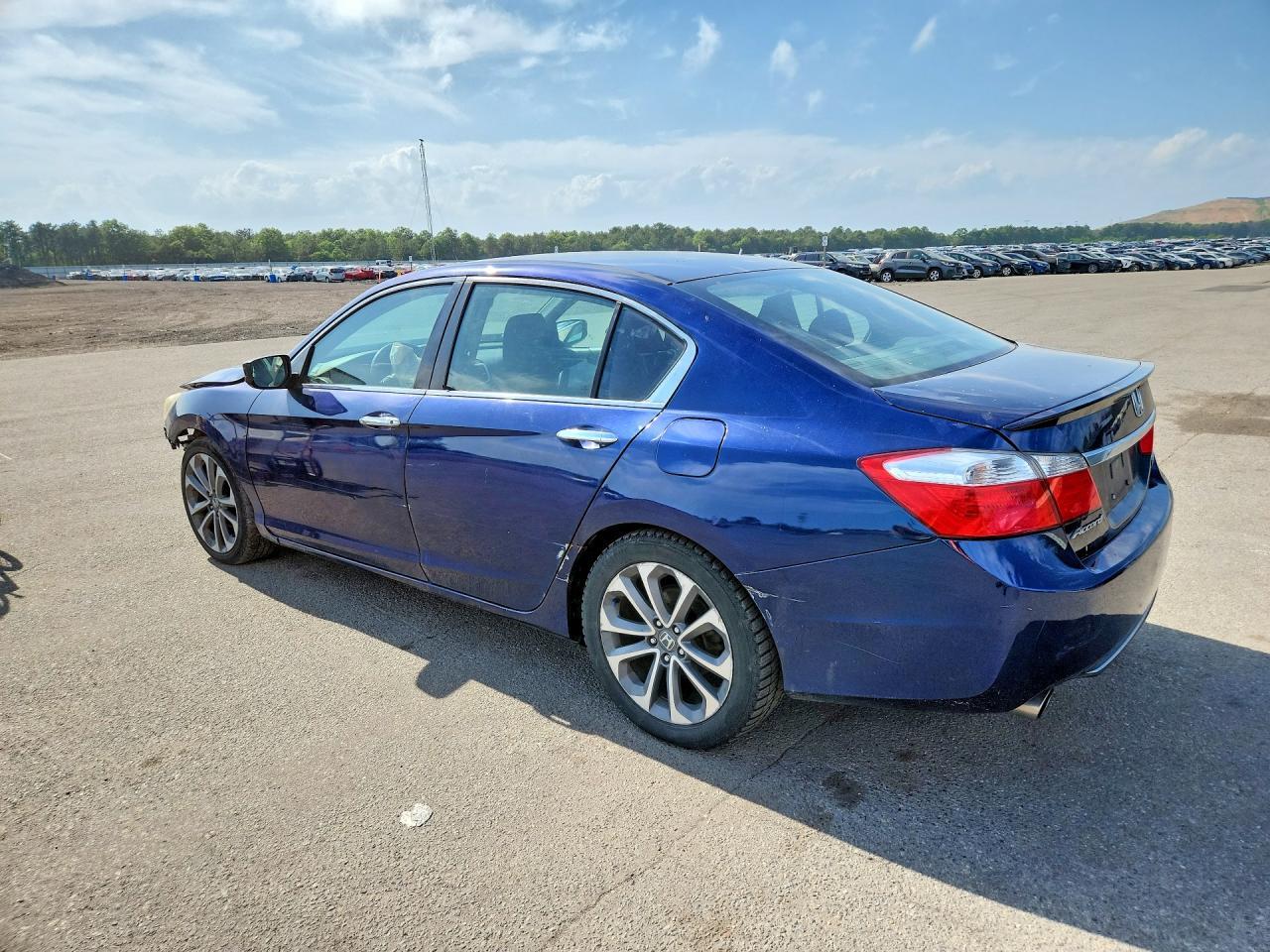 2015 Honda Accord Sport - Фото 2