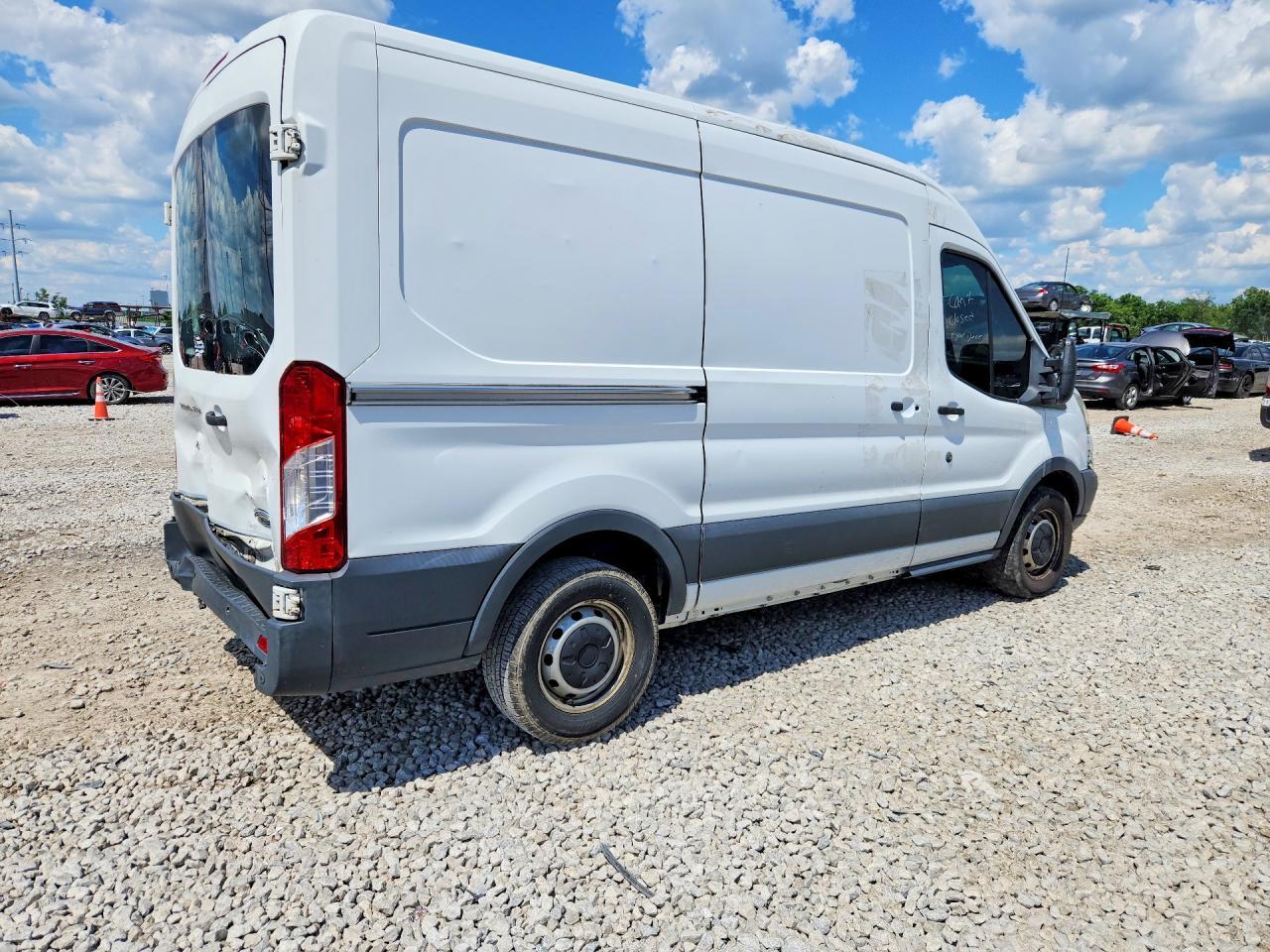 2015 Ford Transit T-150 - Фото 3