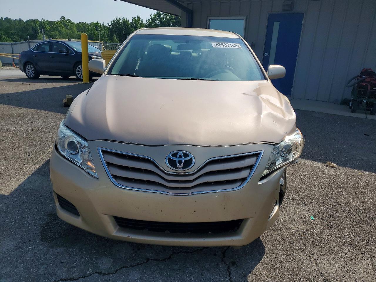 2011 Toyota Camry - Фото 5