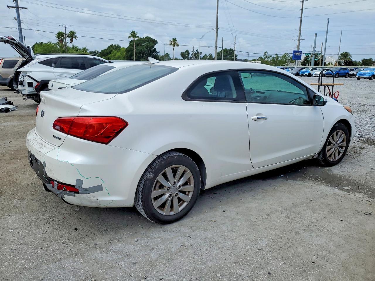 2014 Kia Forte Ex - Image 3