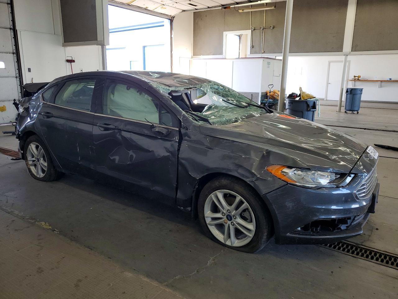 2018 Ford Fusion Se - Фото 4