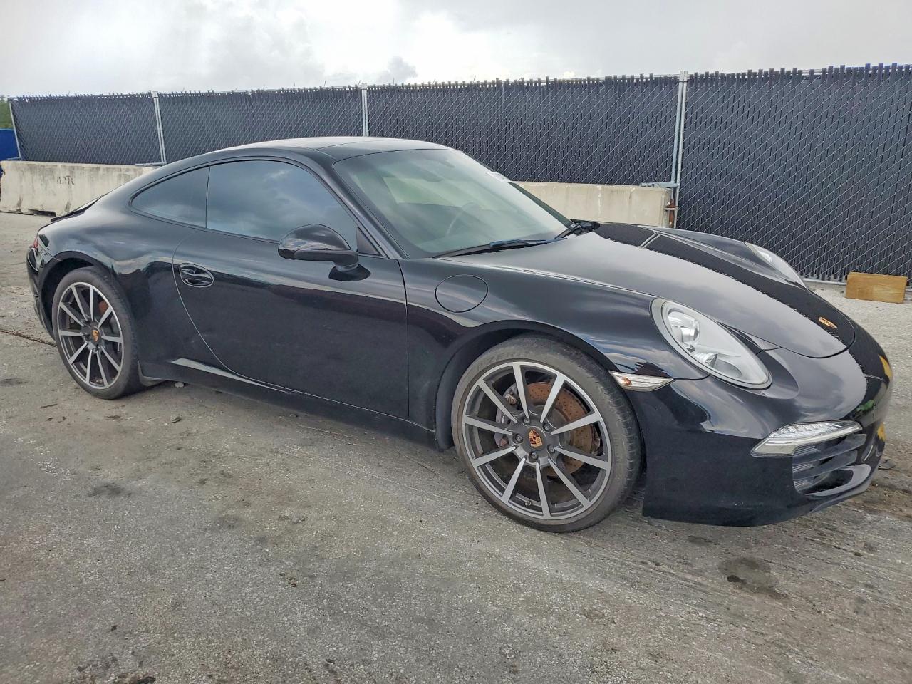 2014 Porsche 911 Carrera - Image 4