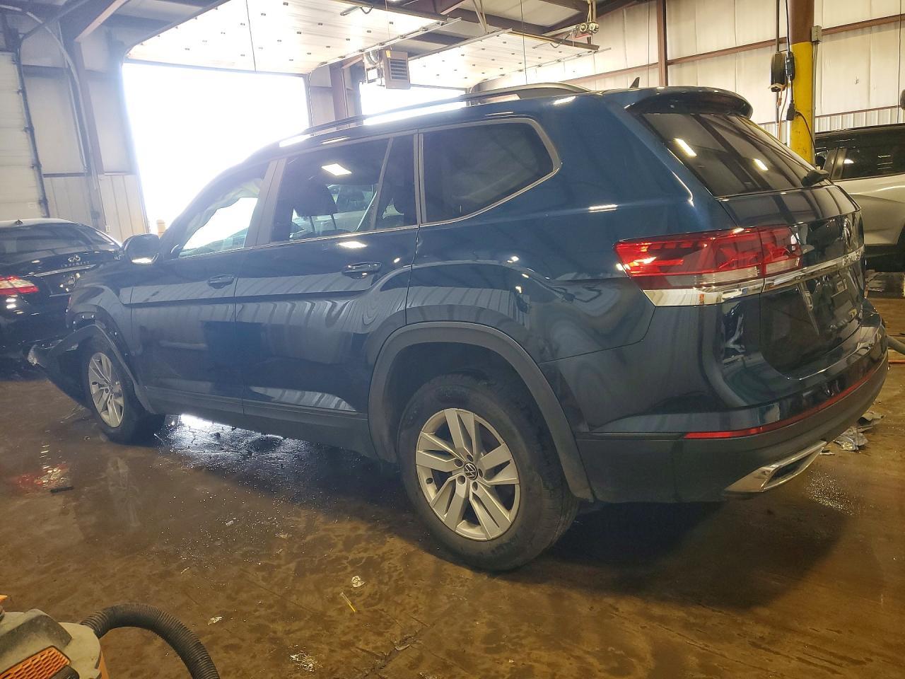 2021 Volkswagen Atlas S - Image 2