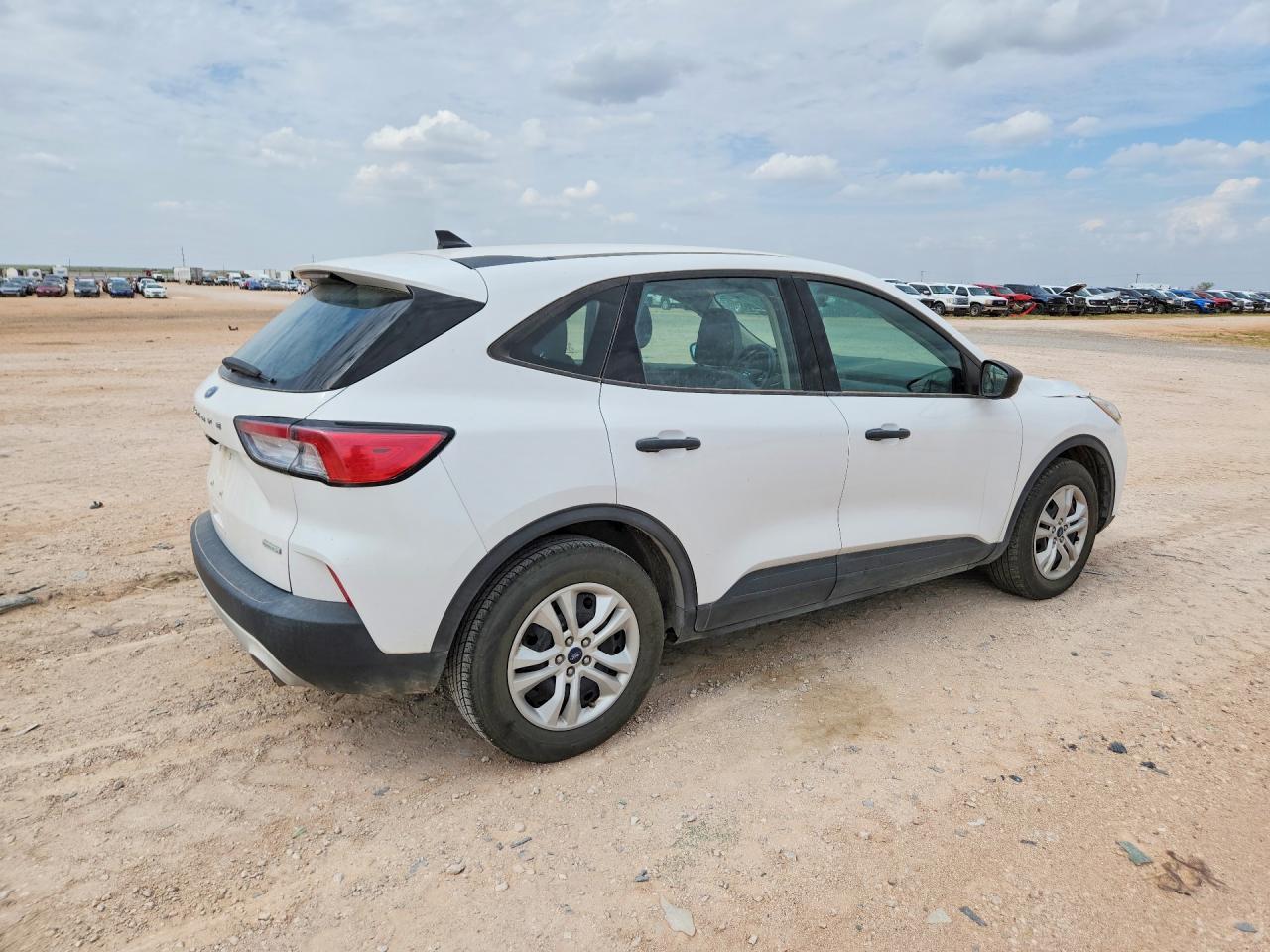 2020 Ford Escape S - Image 3