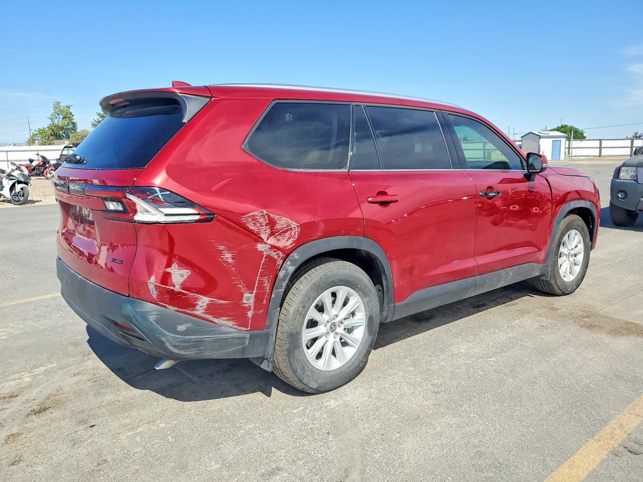 2025 Toyota Grand Highlander Xle - Image 3